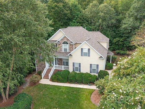4th image of 1520 Highcrest Way
