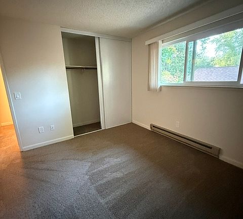 5th image of 1001 Mission Blvd APT 2