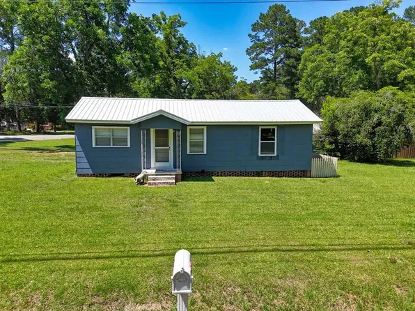109 15th Ave SE, Cairo, GA 39828
