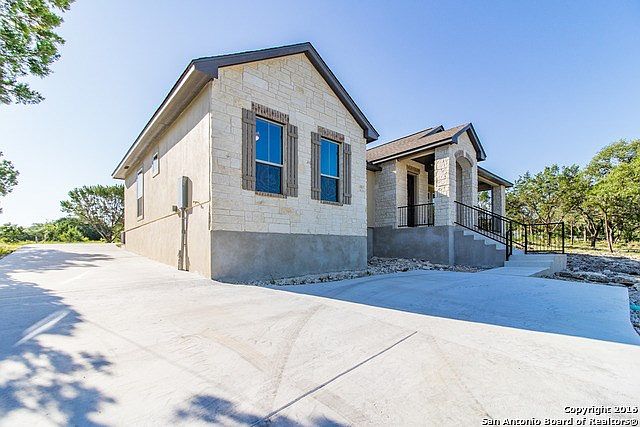 1st image of 593 Military Dr