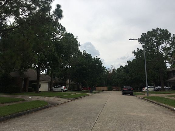 5th image of 15511 Richford Dr