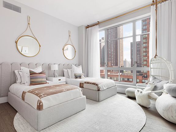 5th image of 200 E 95th St #19C
