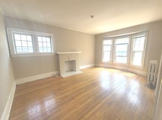 2549 Lake, Milwaukee, WI 53211
