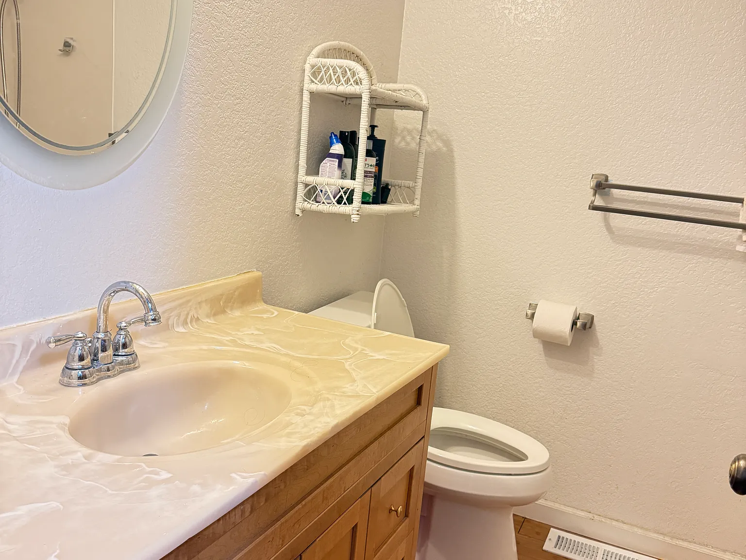 5 bed, 2600 sqft, $950 — Photo 4