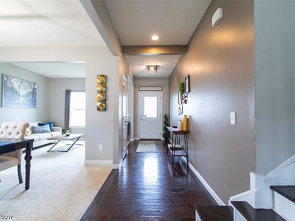 3rd image of 5423 Diamond Creek Dr