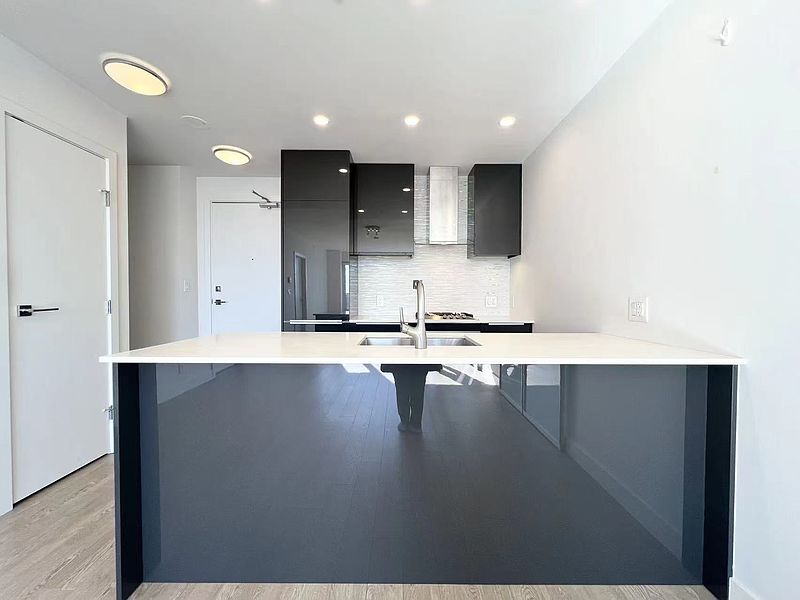 Vancouver Apartment for rent - 3 Bedrooms — photo 8