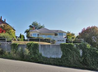 131 E 2nd St, Port Angeles, WA 98362