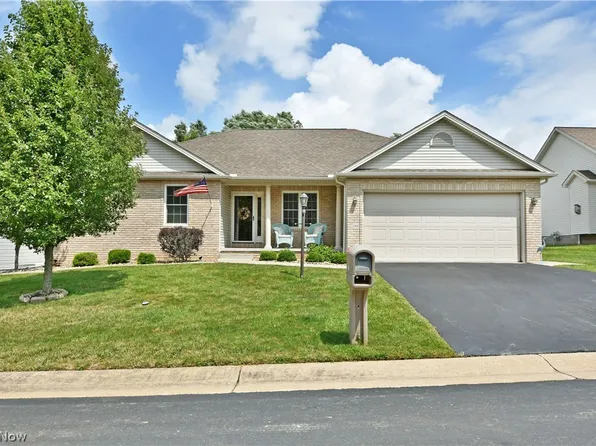 2301 Saddle Brook Ln, Cortland, OH 44410