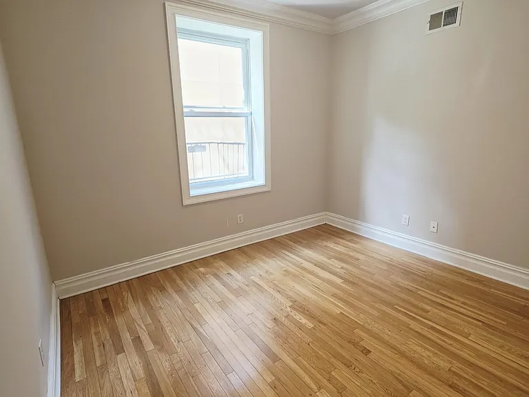 377 Baldwin Ave #1A — Photo 12