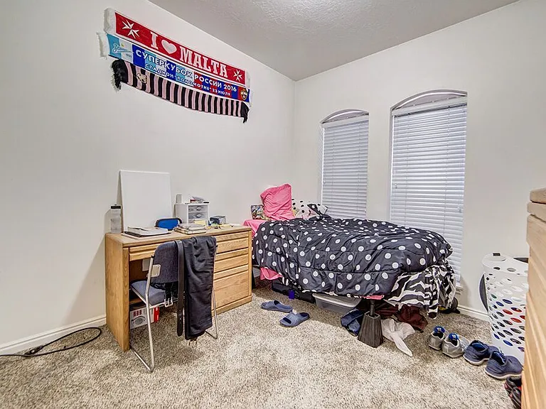51 E 600 N #202 — Photo 7
