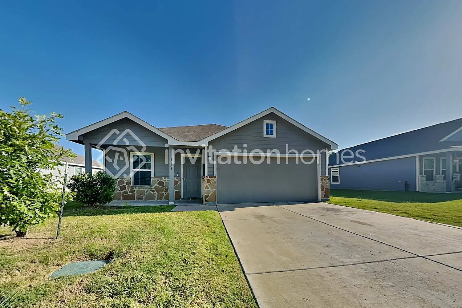 10527 Sewell Cir Dallas, TX 75253 — Photo 1