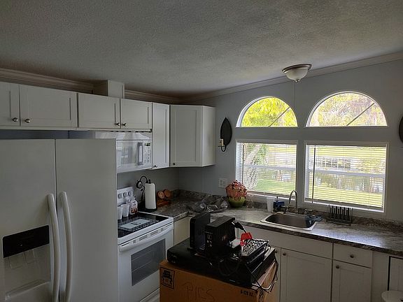 2nd image of 1556 S Pebble Brook Dr