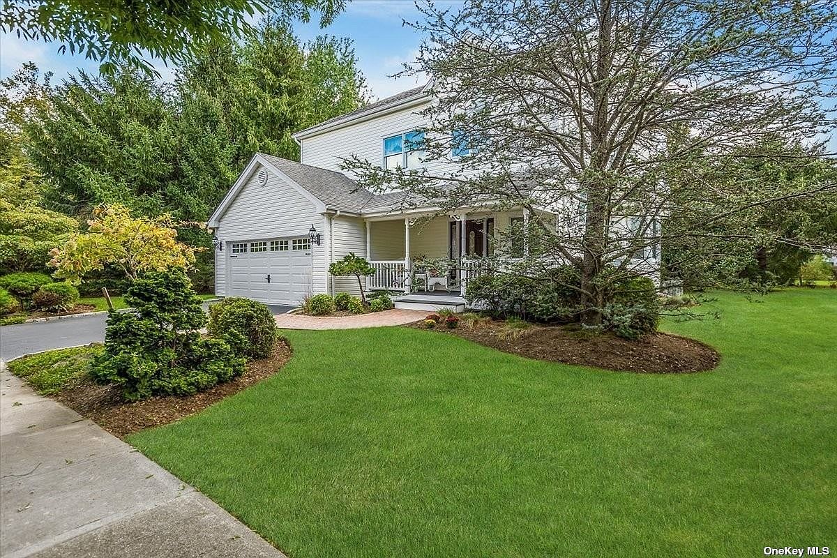 103 Barrett Circle, Melville, NY 11747 Zillow
