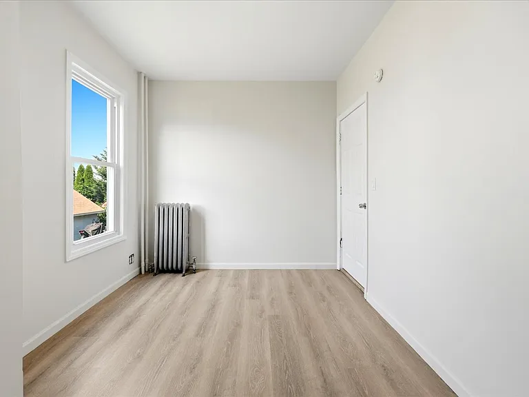 246 Stone Ave #1 — Photo 9