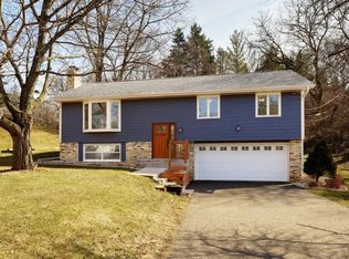 5883 Stoneybrook Dr, Minnetonka, MN 55345