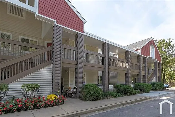 200 Skidmore Blvd #1 — Photo 27