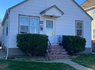 137 4th Ave W, Dickinson, ND 58601