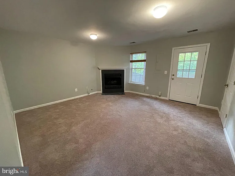 4106 Hazelwood Ct — Photo 17