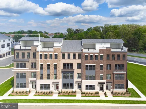 13716 Aviation Pl, Herndon, VA 20171