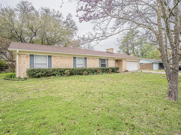 204 Jill Ln, Sulphur Springs, TX 75482