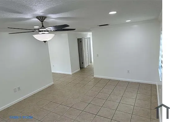 4380 NW 116th Ave — Photo 12