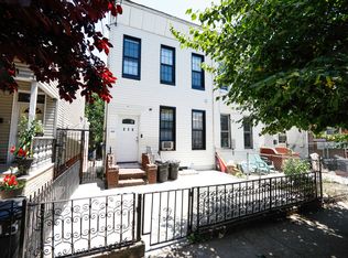 215 Montauk Ave, Brooklyn, NY 11208