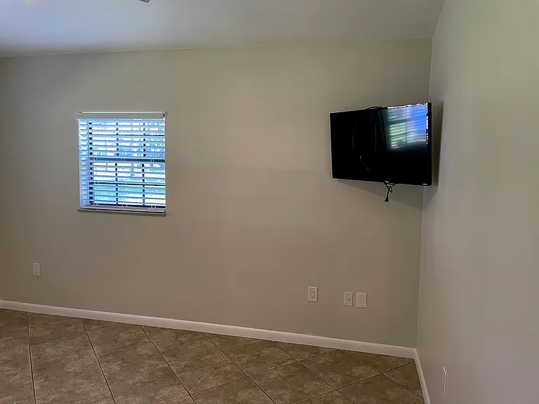 Snyder Dr — Photo 14