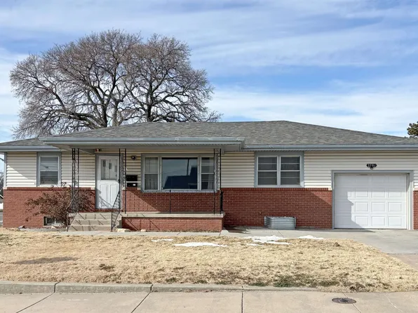 2701 Woodrow Ct, Hays, KS 67601
