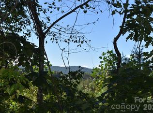 120 Woodmont Dr, Nebo, NC 28761