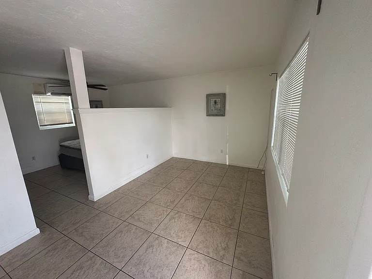 69 W Bay St #104 — Photo 4