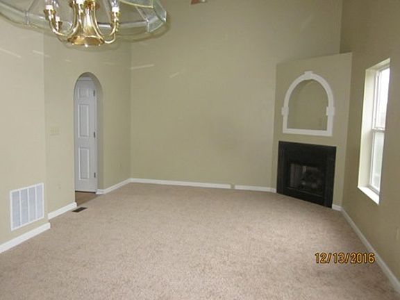 4th image of 1459 Yorktown Dr