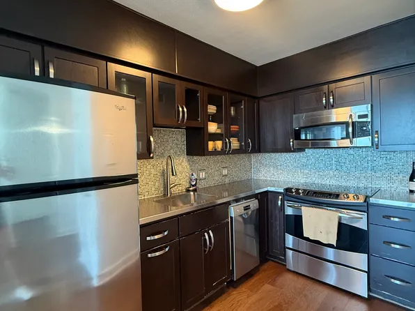 1550 N Lake Shore Dr, Chicago, IL