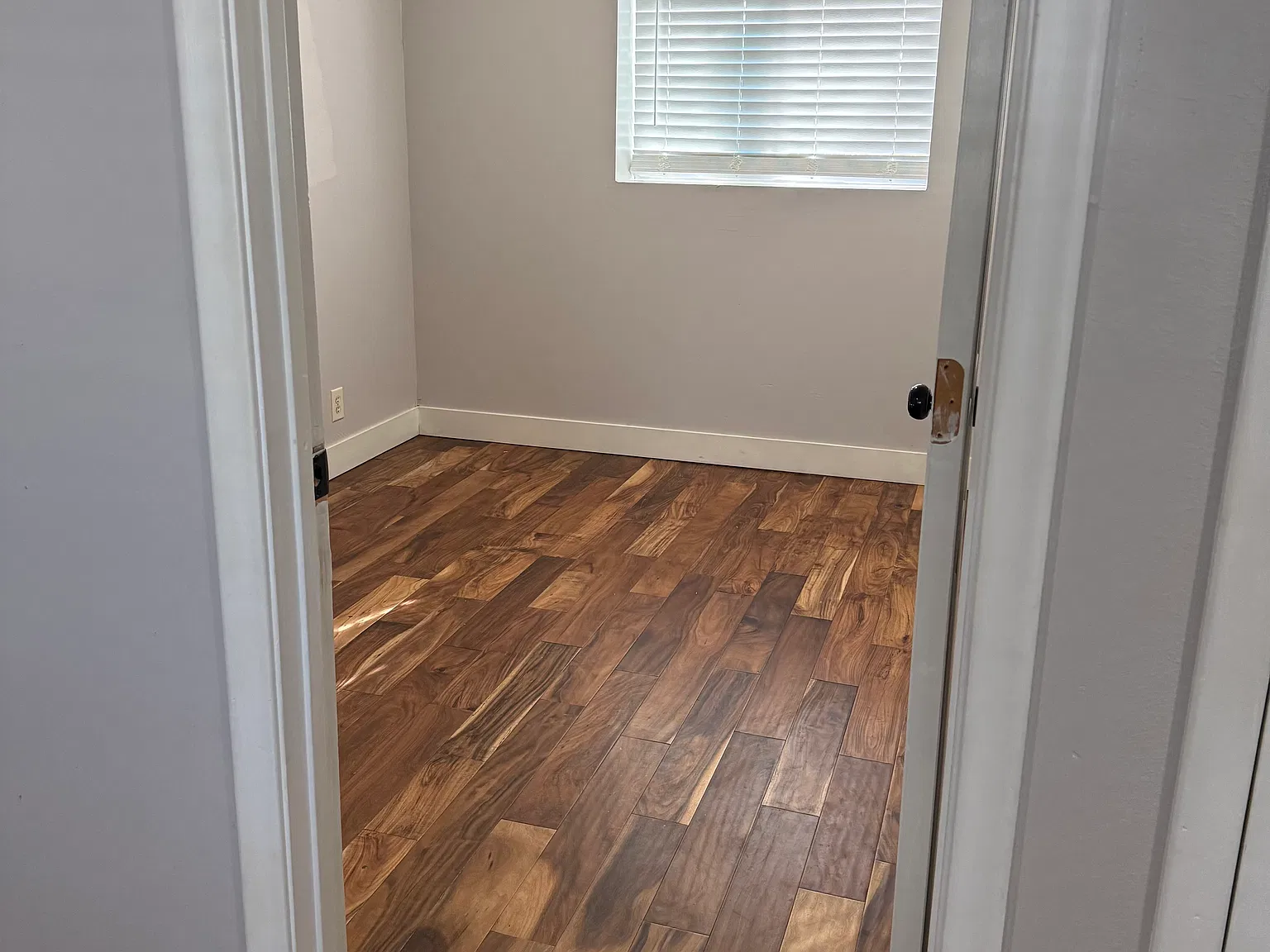3 bed, 1.5 bath, 1500 sqft, $2,500 — Photo 4