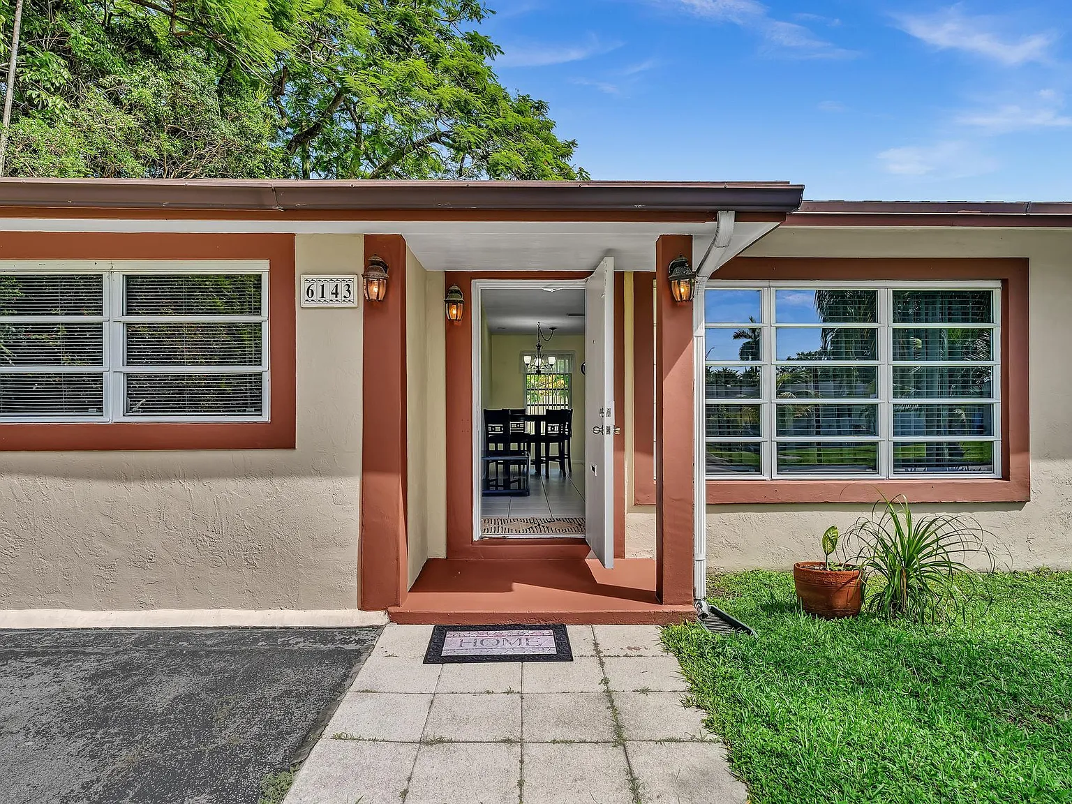 2 bed, 1.0 bath, 1159 sqft, $2,500 — Photo 4