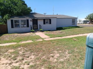 909 SW Avenue B, Seminole, TX 79360