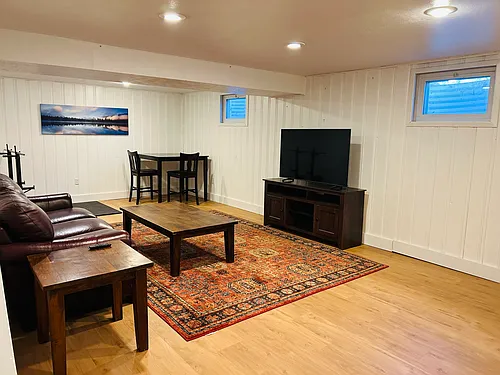 628 W Easter Pl Photo 1