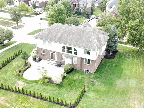 3rd image of 5120 Parkgate Dr