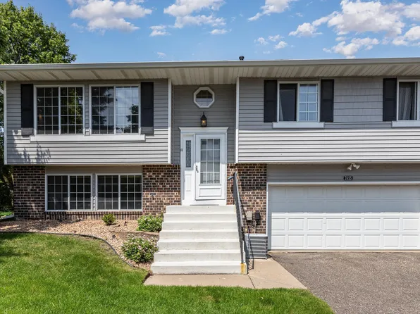 7655 13th St N, Oakdale, MN 55128