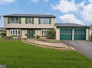 73 Tallwood Ln, Willingboro, NJ 08046