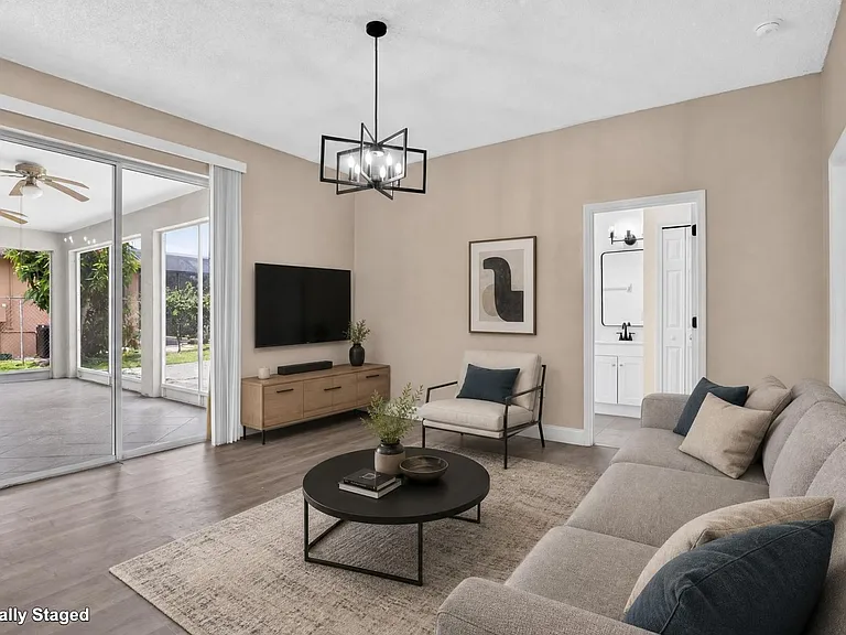121 Aurelia Ct — Photo 19