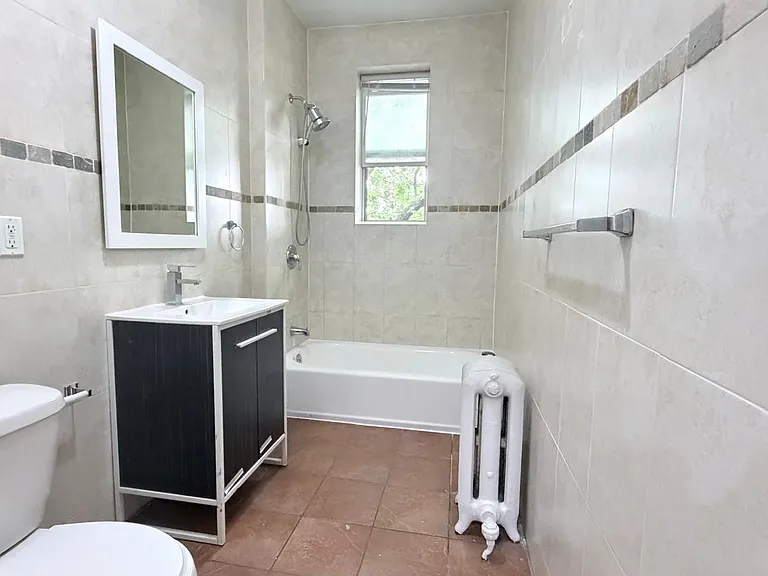 26 Kensington Ave #502 — Photo 3