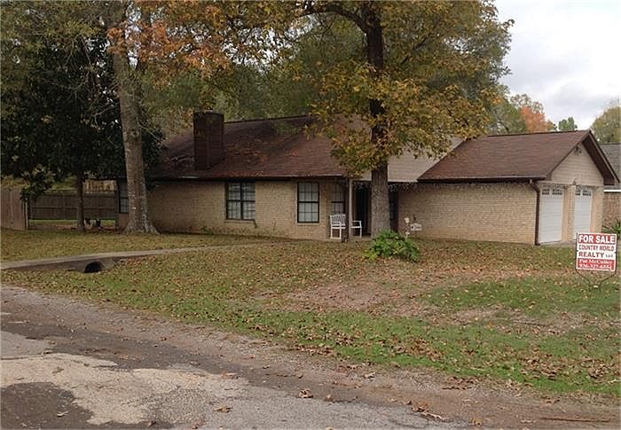 1st image of 329 Greenwood Dr