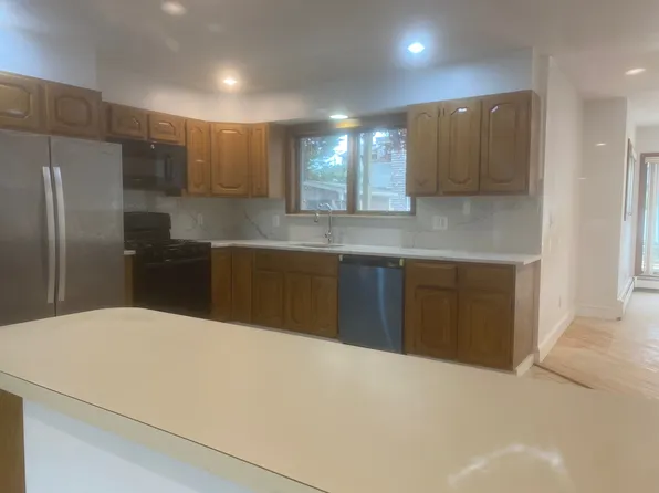 (undisclosed Address), Massapequa, NY 11758