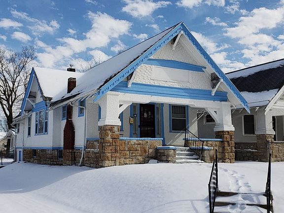 3rd image of 3801 College Ave