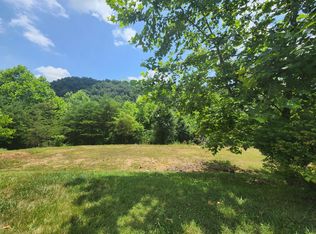 832 & 836 Trammell Rd, Bristol, TN 37620