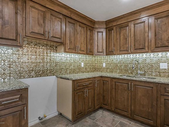 5th image of 3809 NE 26th Ave