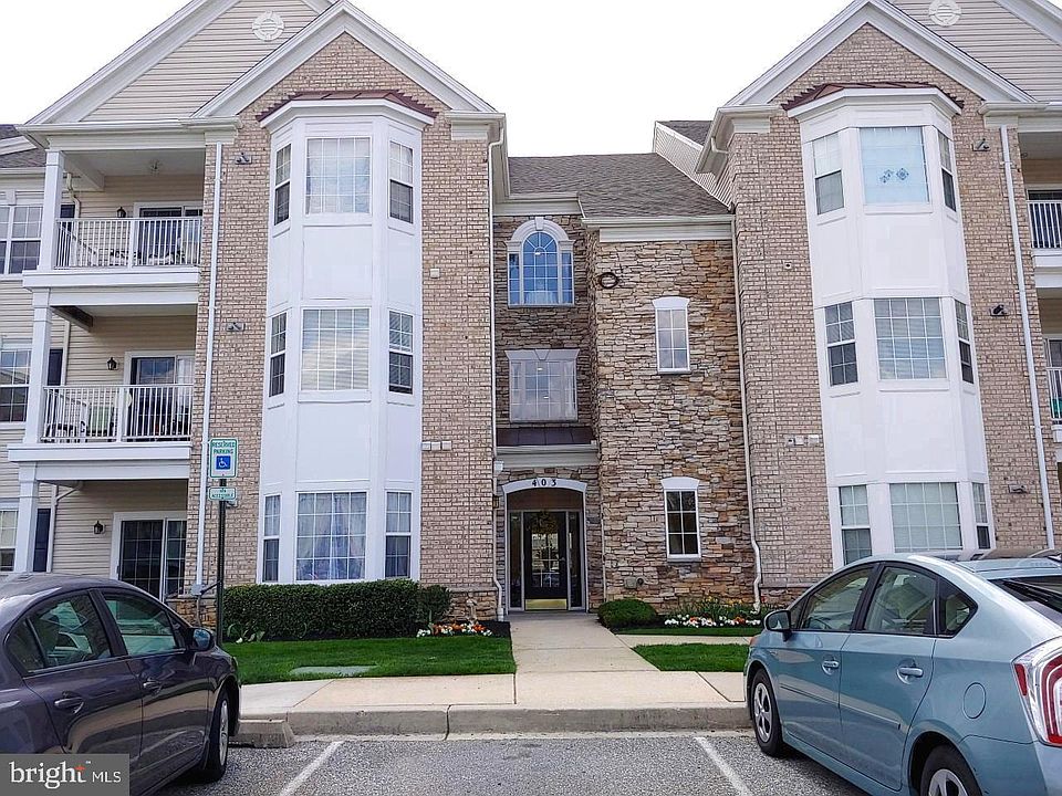 1st image of 403 Aggies Cir Unit 5