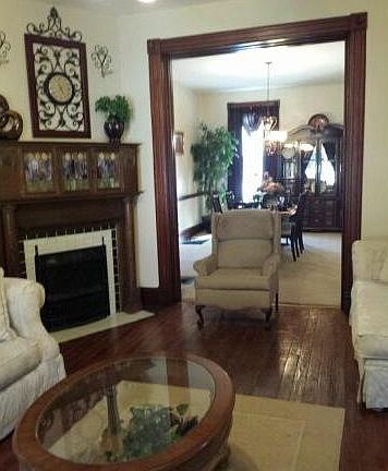 3rd image of 2824 Shenandoah Ave