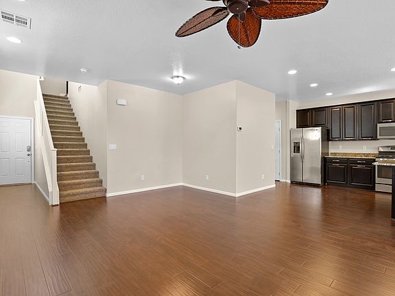 4th image of 9353 Golden Lad Ave