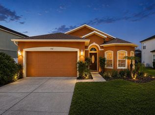 872 Sussex Dr, Davenport, FL 33896